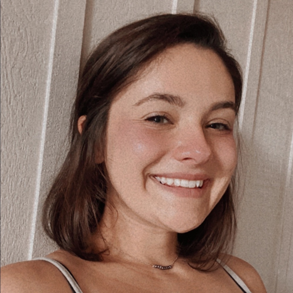 Meet your Posher, Caitlyn